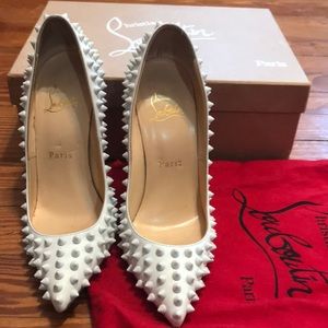 ⚡️MOVING SALE⚡️Christian Louboutin Pigalle Spike